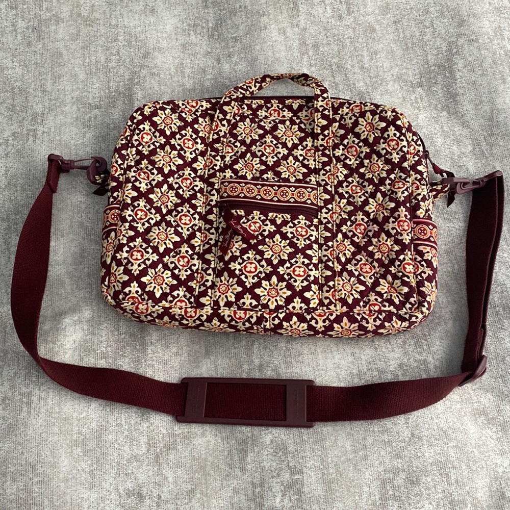 Vera Bradley Medallion Pattern Quilted Laptop Bag